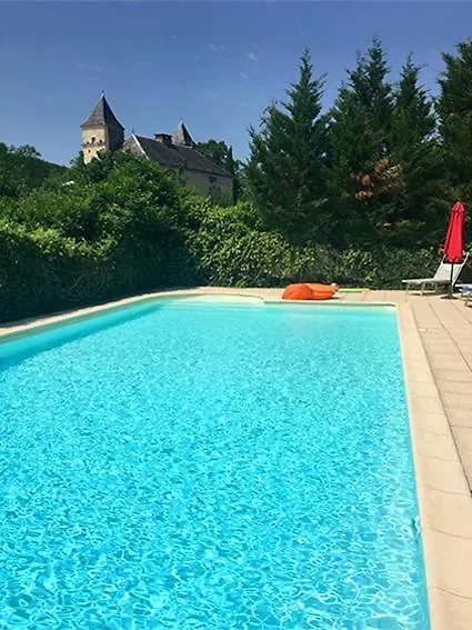 Gites L'Hermine Léobard 0*,